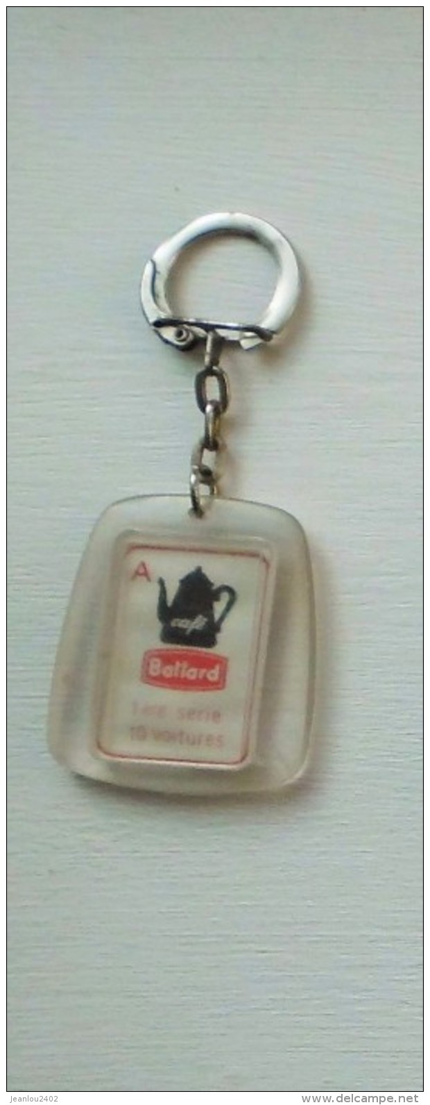 PORTE CLEFS "BATTARD" 1ere Série 10 Voitures - - Porte-clefs