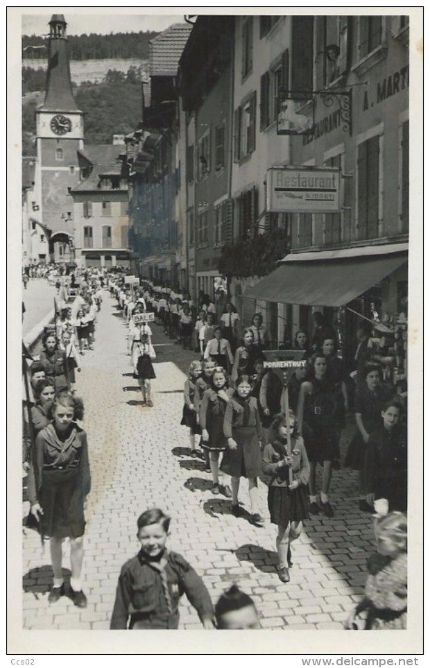 Cortège De Scouts Gefolge Photo Acquadro La Neuveville - Da Identificare