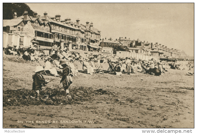 GB SANDOWN / On The Sands At Sandown / - Sandown