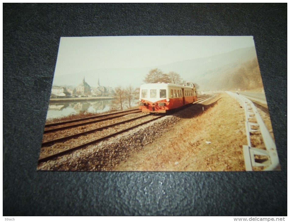 Photo Véritable 9 X 14 Cm DEBAGOT :  Autorail X 3800 Picasso à HAYBES Mai 1985 - Treinen