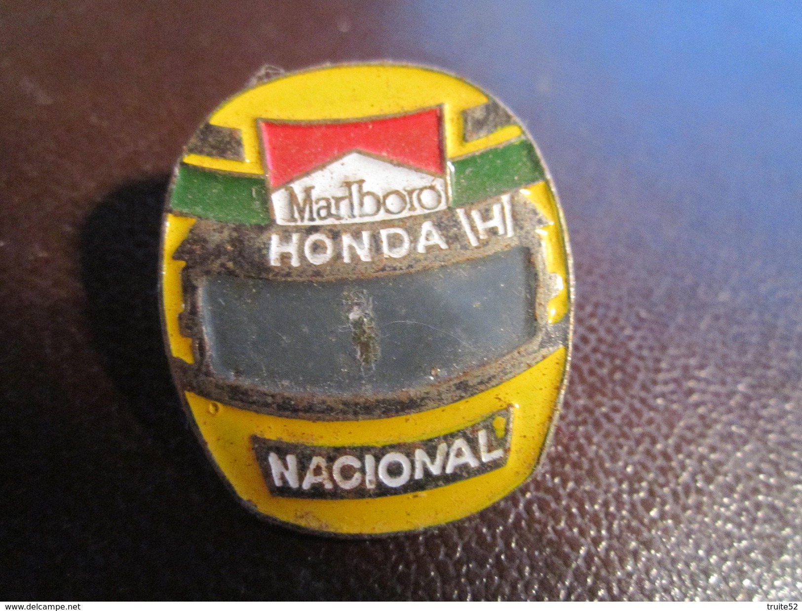 Pin's, F1, Honda, Casque, "nacional", Marlboro, Cigarette - Automobile - F1