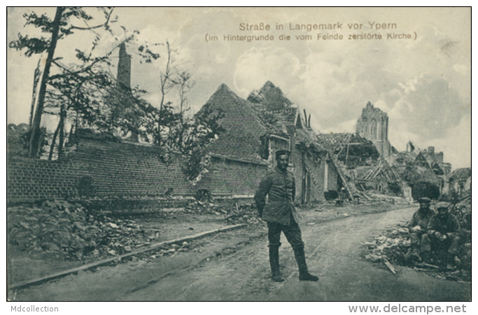 BE LANGEMARK / Strasse In Langemarck Vor Yperm / - Langemark-Poelkapelle