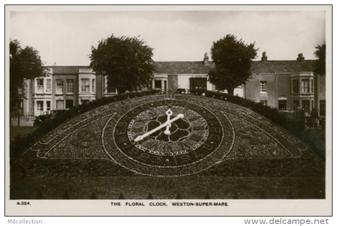 GB WESTON SUPER MARE / The Floral Clock / GLOSSY CARD - Weston-Super-Mare