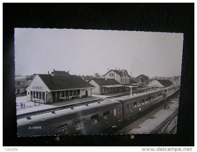 K-n°350 /  [62] Pas De Calais - Etaples ,Les Quais De La Gare  /  Circulé - Etaples