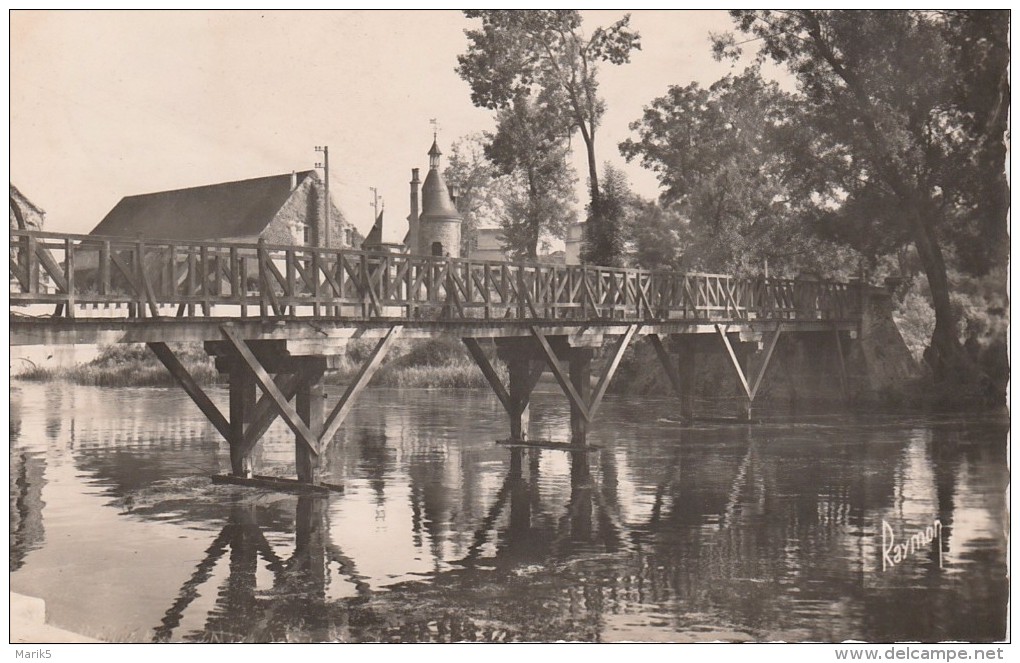 MONTGERON Passerelle Sur L'YERRES Près Du Moulin De La SENLIS - Montgeron