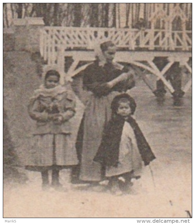 MONTGERON Passerelle Du Moulin Costumes Enfants Adulte - Montgeron