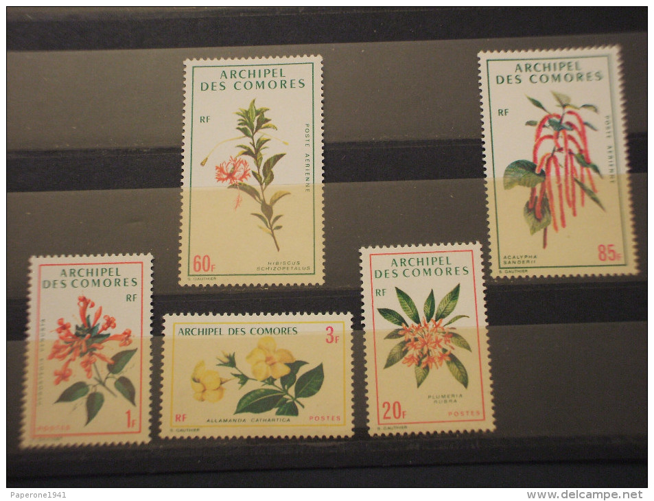 COMORES - 1971 FIORI 5 VALORI - NUOVI(++) - Unused Stamps