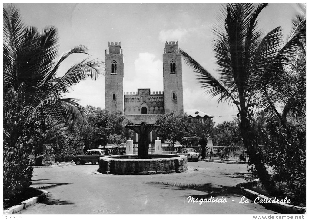 04413 "SOMALIA - MOGADISCIO - LA CATTEDRALE" AUTO.  VERA FOTOGRAFIA. CART. SPED 1963 - Somalië