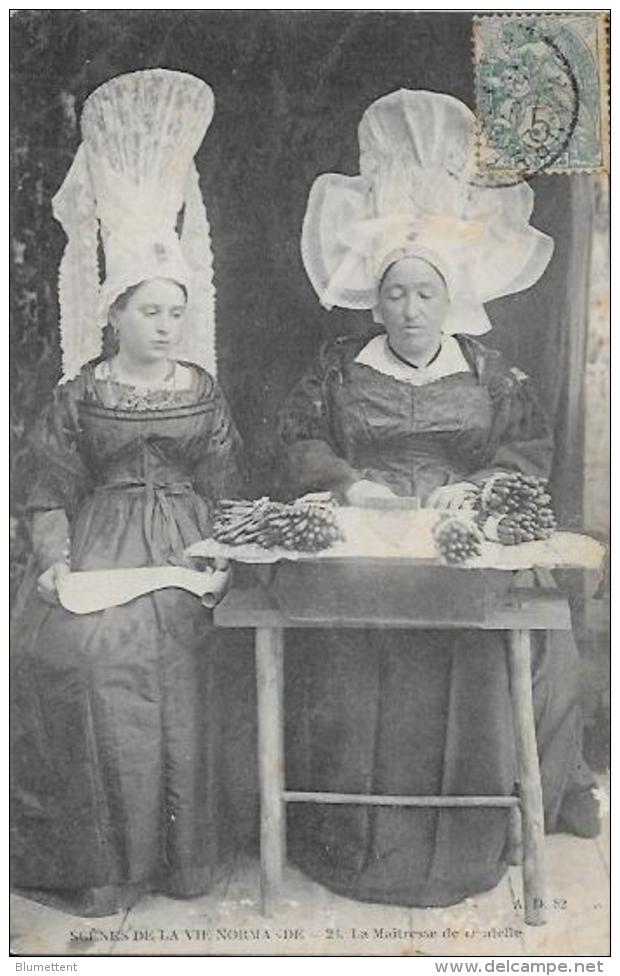 CPA Normandie Coiffe Costume Circulé Métier La Maitresse De Dentelles - Haute-Normandie