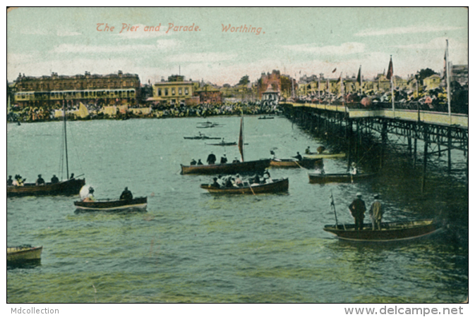 GB WORTHING / The Pier And Parade / COLORED CARD - Worthing