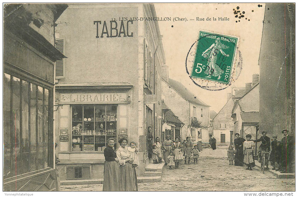 18 - CHER - Les Aix D'Angillon - Rue De La Halle (défaut) - Les Aix-d'Angillon