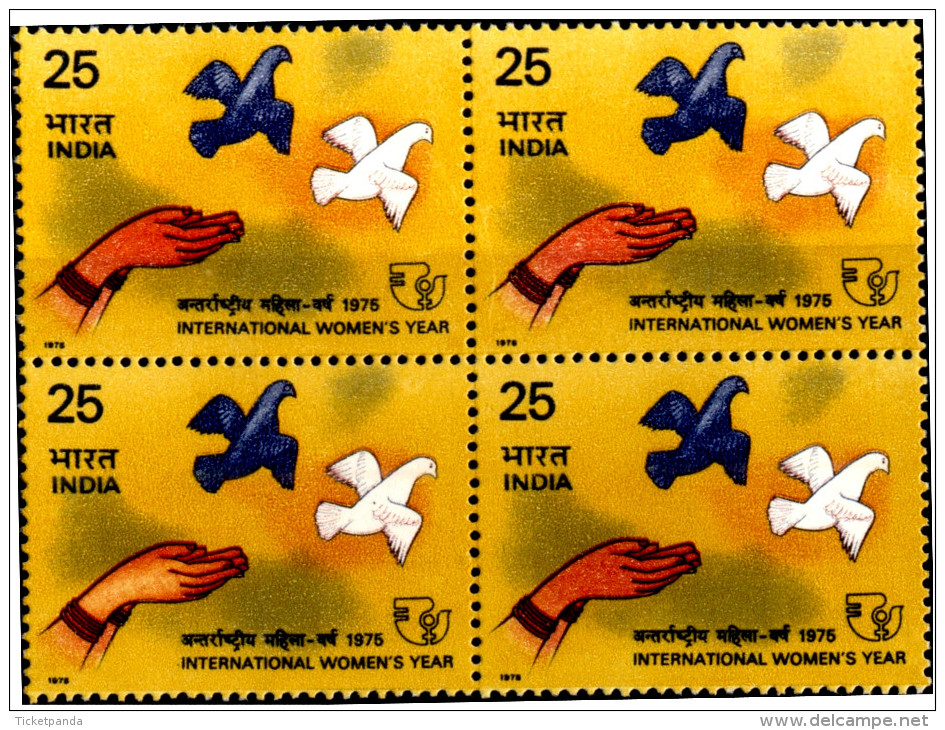 INTERNATIONAL WOMEN'S YEAR-DOVES-PIGEONS-ERROR-BLOCK OF 4-INDIA-1975-MNH-TP-232 - Plaatfouten En Curiosa