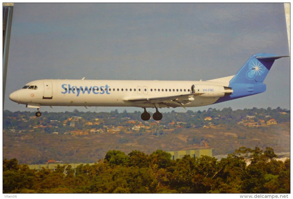 SKYWEST   FOKKER 100   VH FNC - 1946-....: Moderne