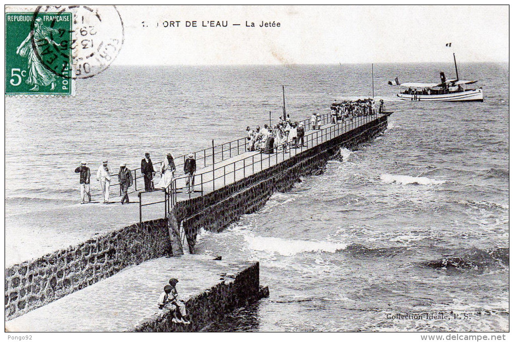 Cpa 1911 : ALGER, FORT DE L´EAU, La Jetée Avec Ses Promeneurs , Le Bateau Est Parti  (52.45) - Alger