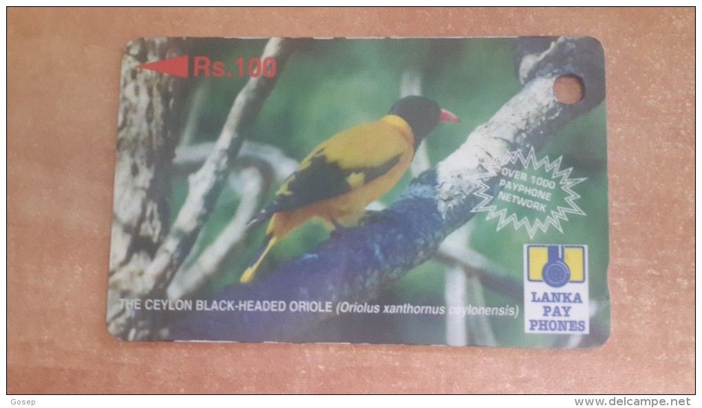 Sri Lanka-(21srlc)-black Headed Oriole-(rs.100)--(this Card With A Hole-28SRLC146417)-used Card+1card Prepiad  Free - Sri Lanka (Ceylon)