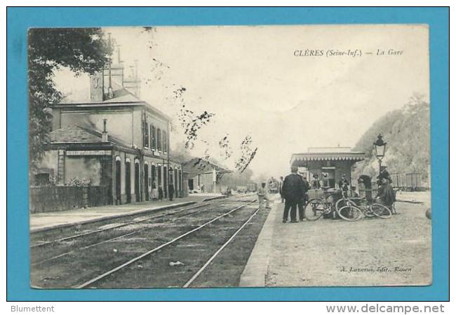 CPA Chemin De Fer Arrivée Du Train En Gare De CLERES 76 - Clères