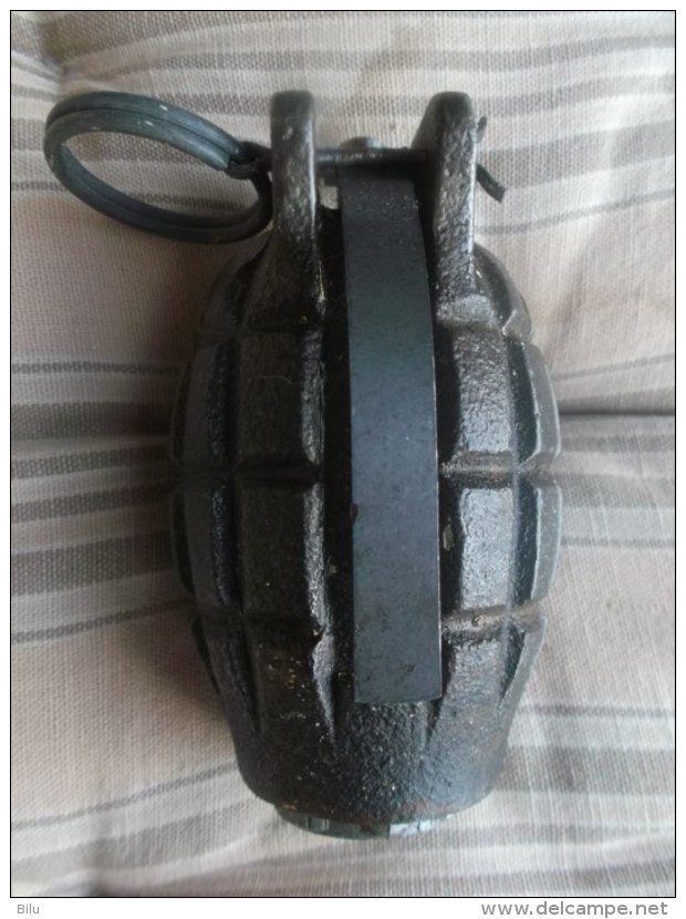 GRENADE MILLS DATE 1944 - Sammlerwaffen