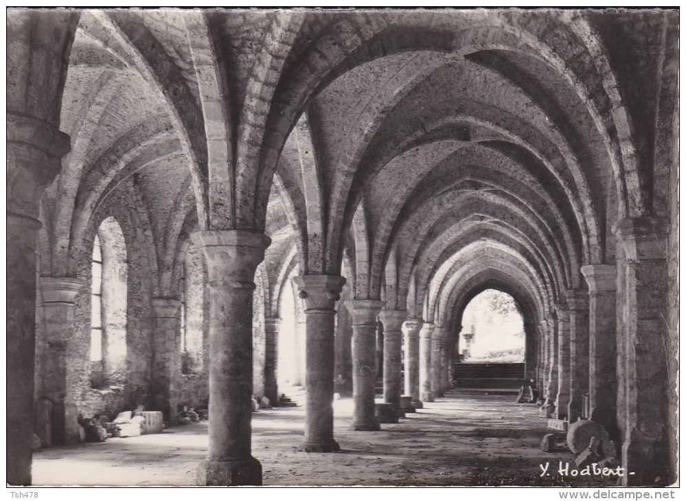 78----A L'abbaye Des  VAUX DE CERNAY---voir 2 Scans - Vaux De Cernay