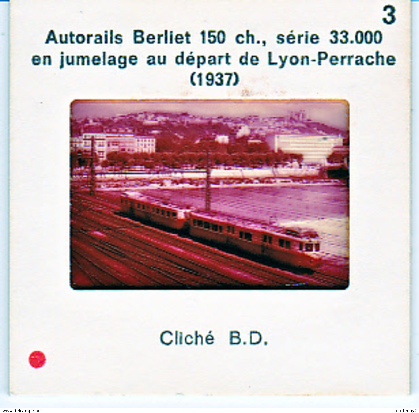 Photo Diapo Diapositive Train Autorail BERLIET 150 Ch Série 33.000 En Jumelage à Lyon Perrache 1937 VOIR ZOOM - Diapositivas