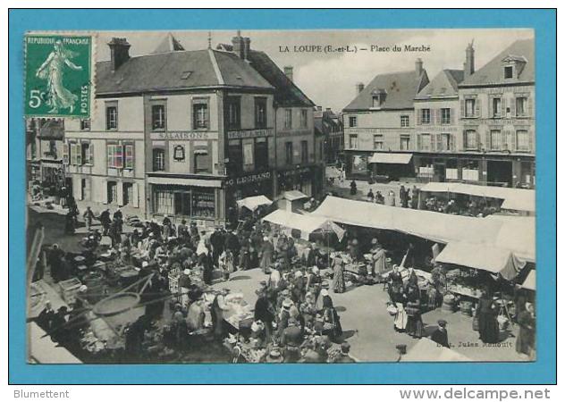 CPA - Marché Marchands Ambulants Place Du Marché LA LOUPE 28 - La Loupe