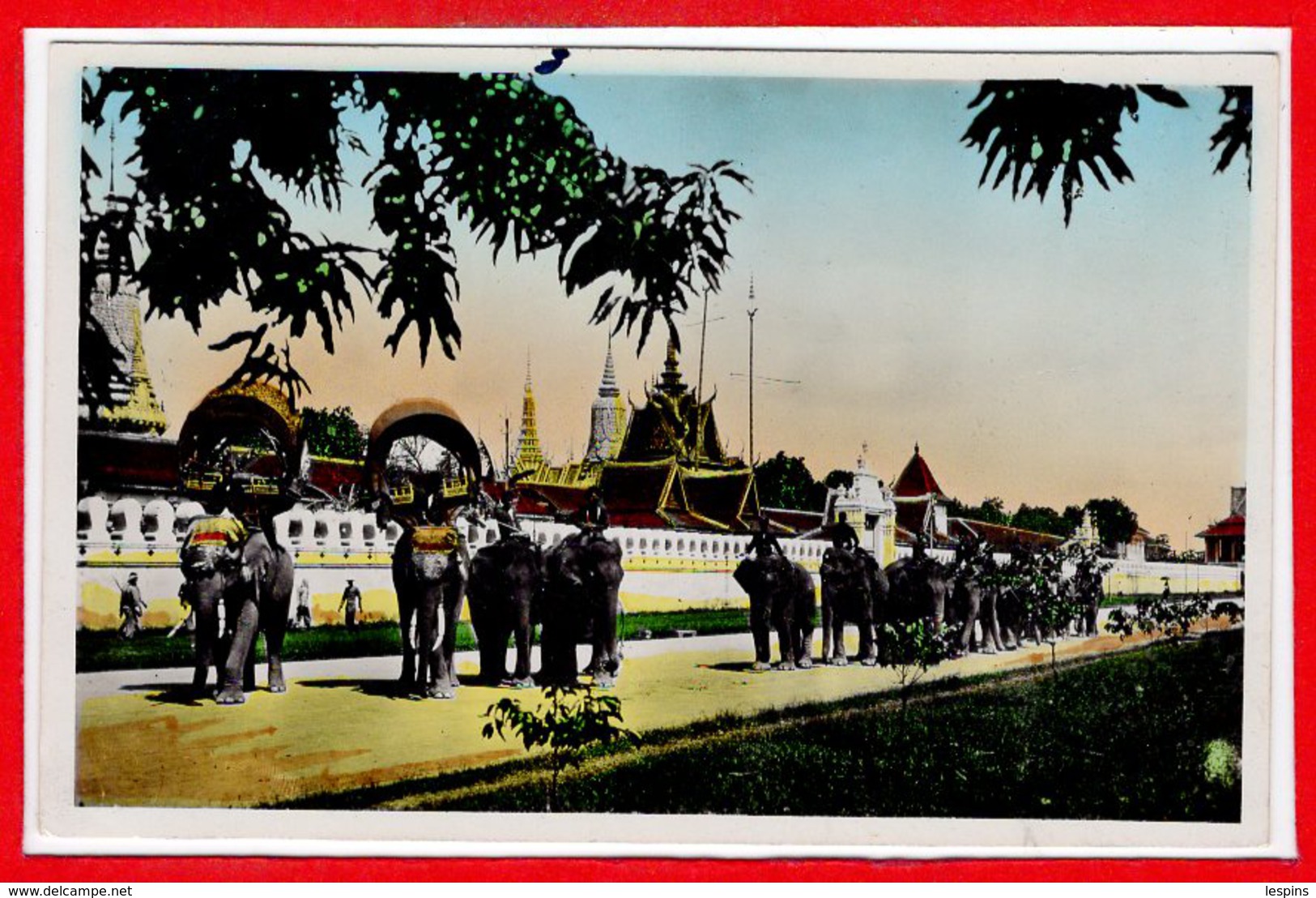 ASIE - CAMBODGE - éléphants Royaux - Cambogia