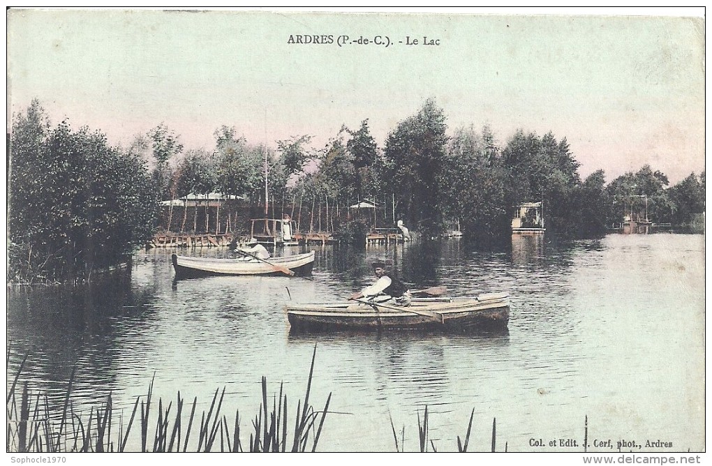 PAS DE CALAIS - 62 - 06 - 2016 - ARDRES - Le Lac Avec Barques - Colorisée - Ardres