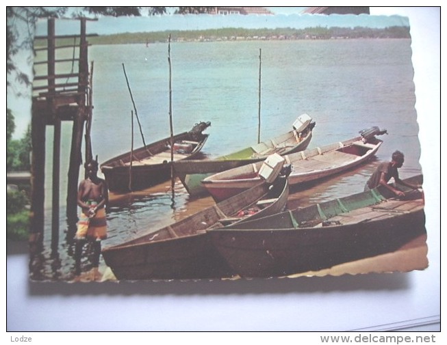 Suriname Hospitality And Laughter Boats And Woman Half Naked - Surinam