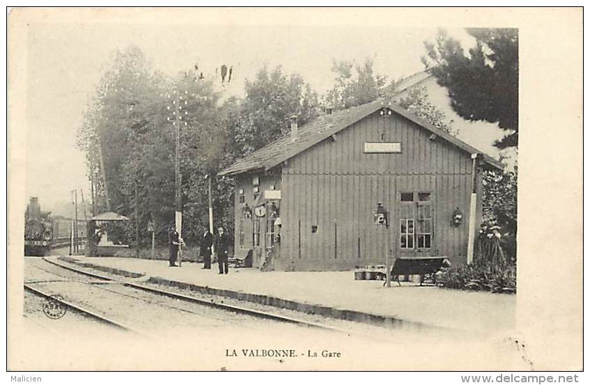 - Depts Div.-ref-GG223- Ain - La Valbonne - La Gare - Gares - Lignes De Chemin De Fer -train - Trains - Transports - - Non Classés