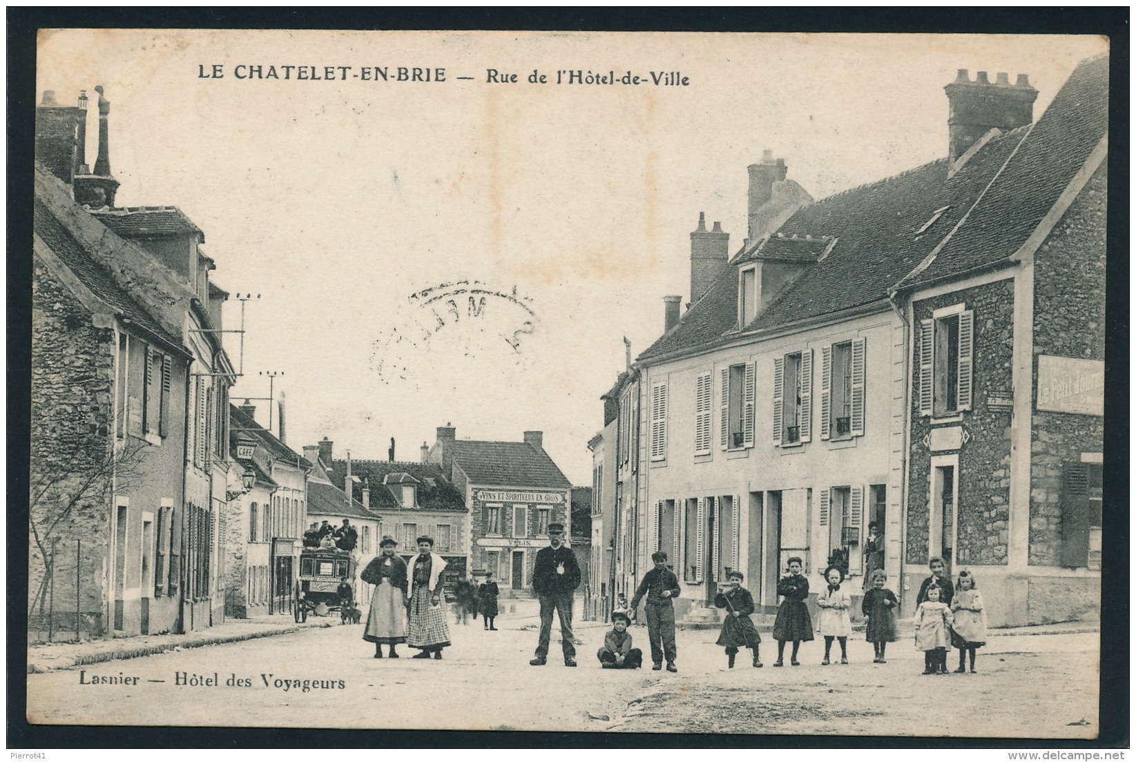 LE CHATELET EN BRIE - Rue De L'Hôtel De Ville - Le Chatelet En Brie