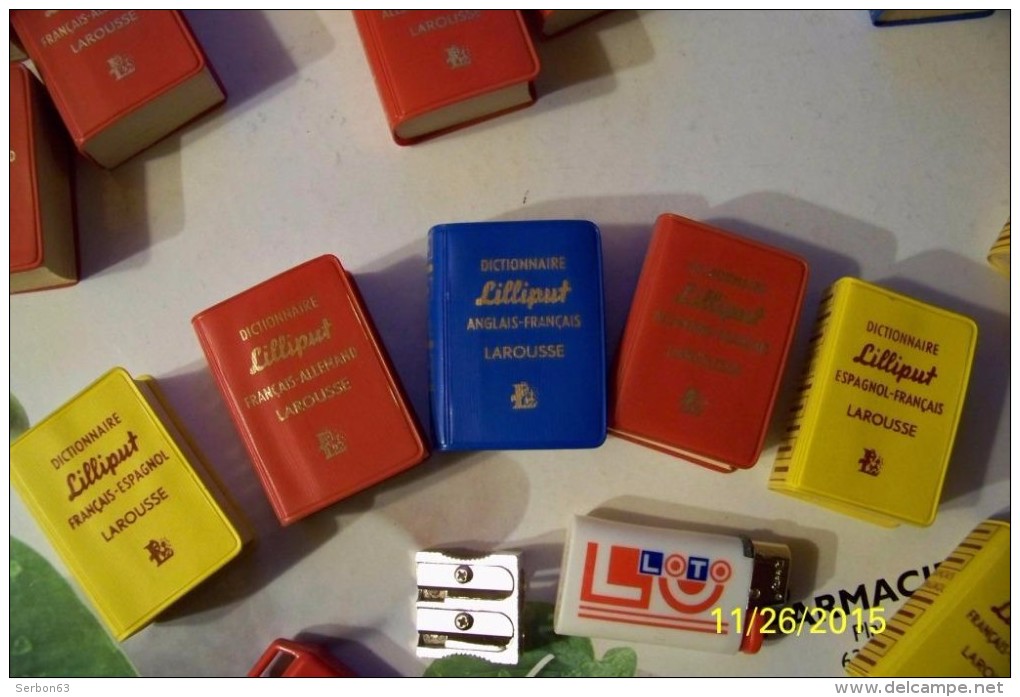 1 LE PLUS PETIT DICTIONNAIRE DU MONDE ? LILLIPUT ANGLAIS FRANÇAIS LAROUSSE 3,5X5X2cm 640 PAGES ANNÉE 1961 EN L'ETAT