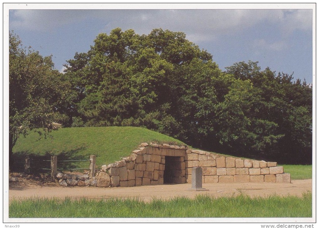 Korea - Seokbinggo, Ancient Stone Ice Storage, Built In 1733, Gyeongju-Si Of Gyeongsangbuk-Do - Corée Du Sud