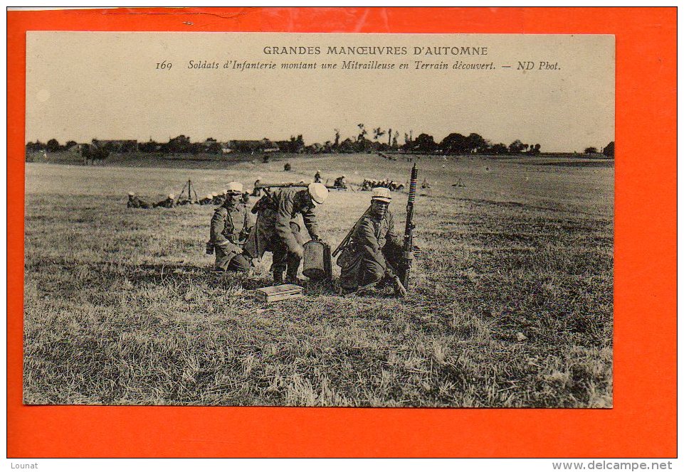 Militaire - Grandes Manoeuvres D´Automne - Soldats D'Infanterie Montant Une Mitrailleuse En Terrain Découvert - Manovre