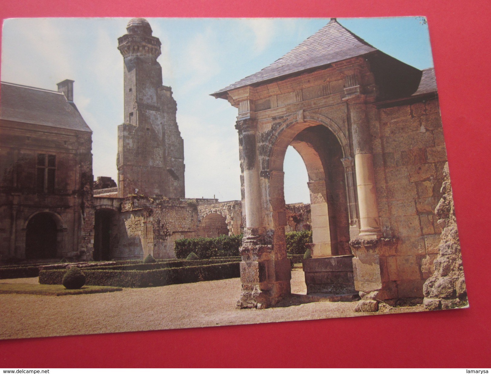 Le Grand-Pressigny CPSM   37 Indre Et Loire   Carte Postale - Le Grand-Pressigny