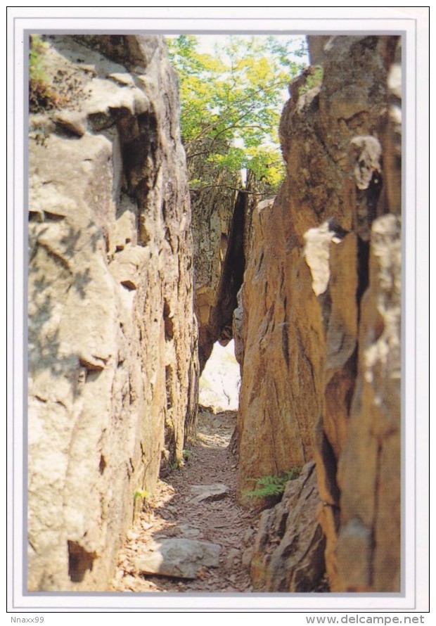 Korea - A Cave Of Yong Mun, Daedun Mount, Wanju-gun Of Jeollabuk-do - Corée Du Sud