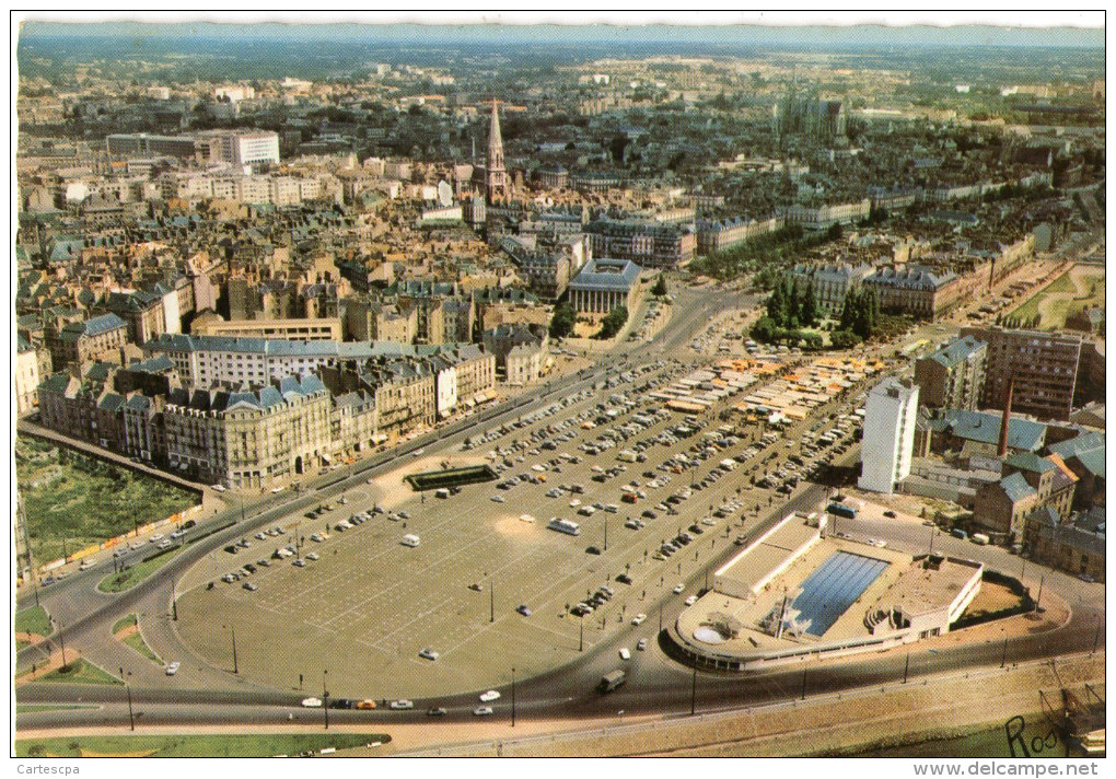 Nantes Vue Aerienne Sur Les Quartiers Du Centre  CPSM Ou CPM - Nantes