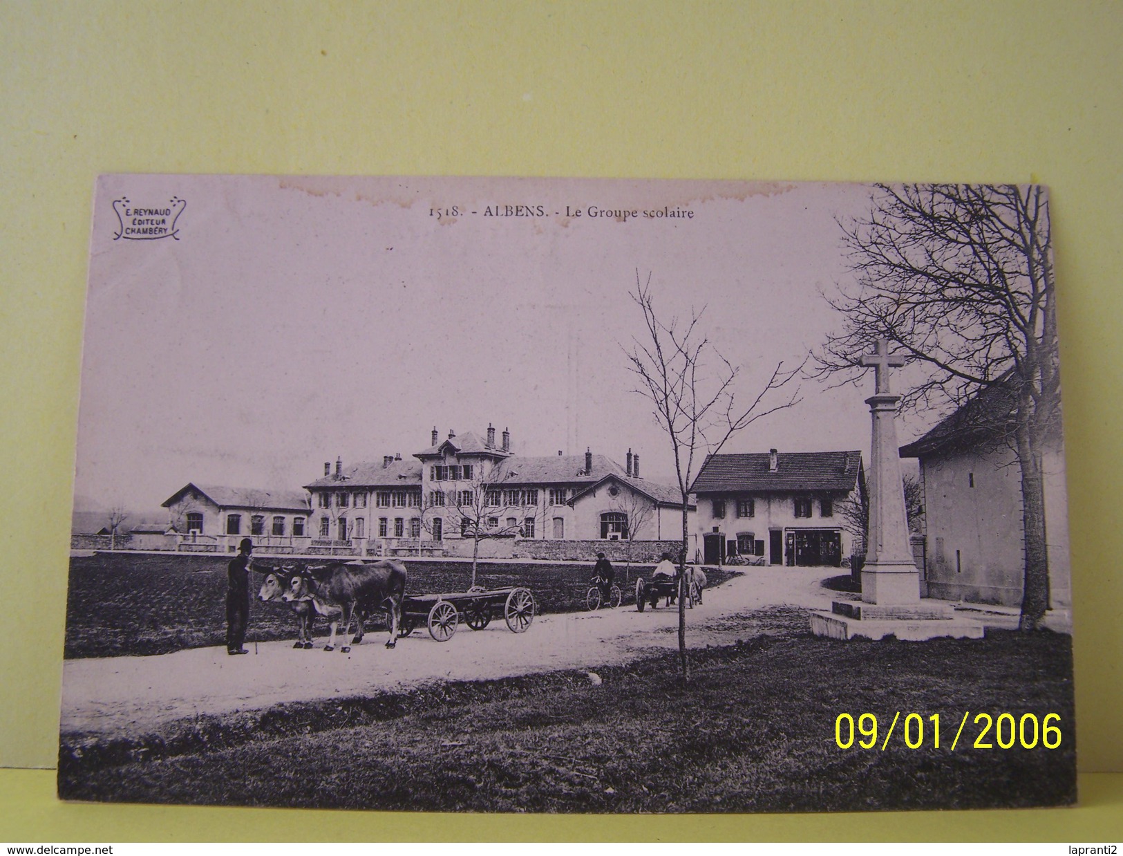 ALBENS (SAVOIE) LES ECOLES. LES VACHES. LE GROUPE SCOLAIRE. - Albens