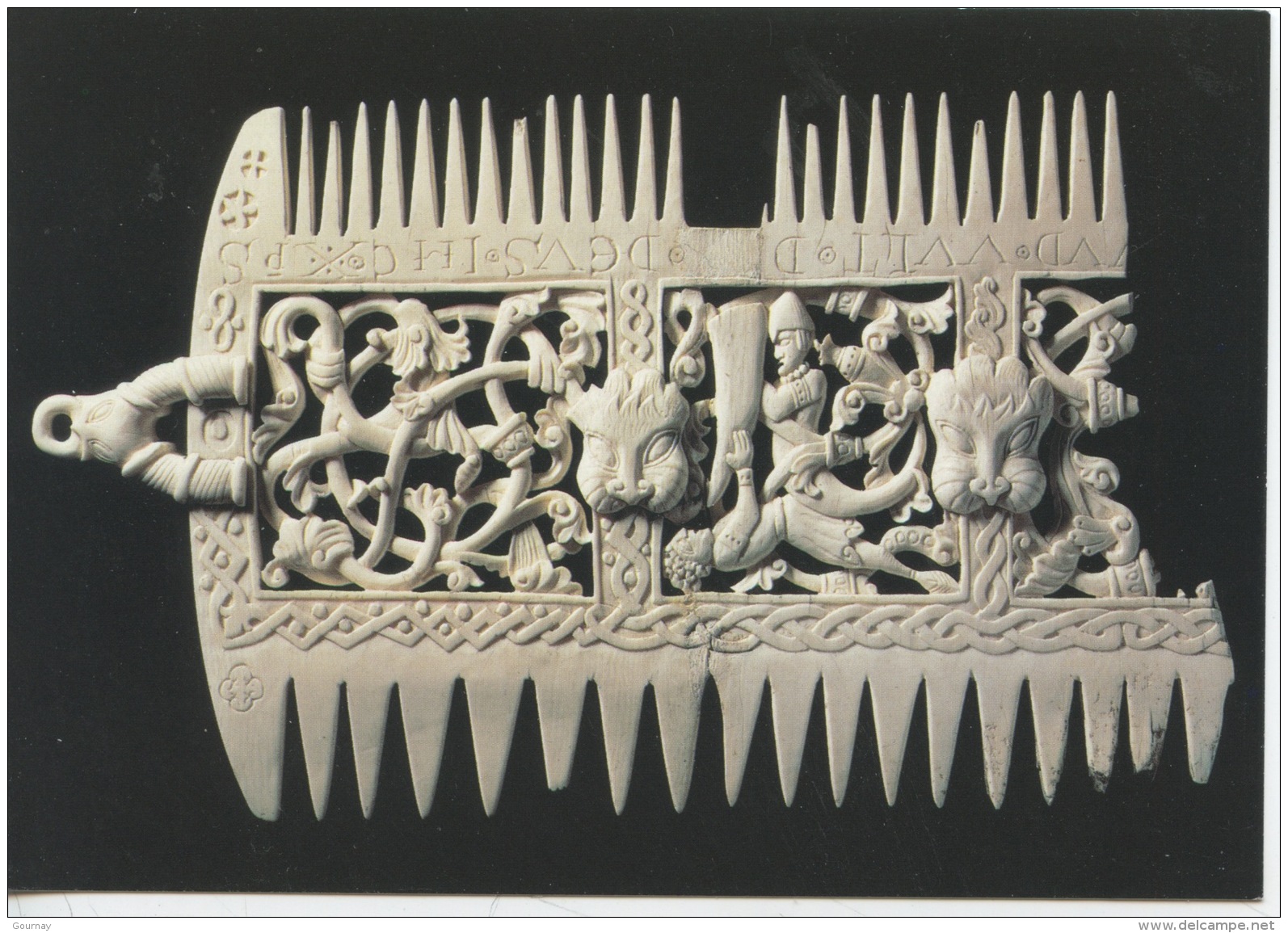 Peigne Liturgique Ivoire D´Eléphant : Liturgical Comb The British Muséum (arts Objet De Culte) - Oggetti D'arte