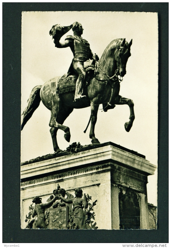 LUXEMBOURG  -  Monument Du Grand-Duc Guillaume III  Unused Vintage Postcard - Luxemburg - Town