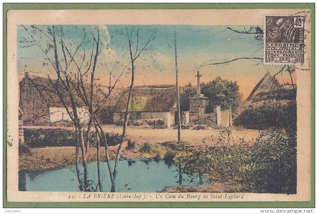 CPA - LOIRE ATLANTIQUE - LA BRIERE - UN COIN DU BOURG DE SAINT LYPHARD - J. Nozais / 12 - Saint-Lyphard