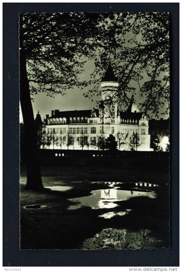 LUXEMBOURG  -  La Caisse D'Epargne  Unused Vintage Postcard - Luxemburg - Stadt