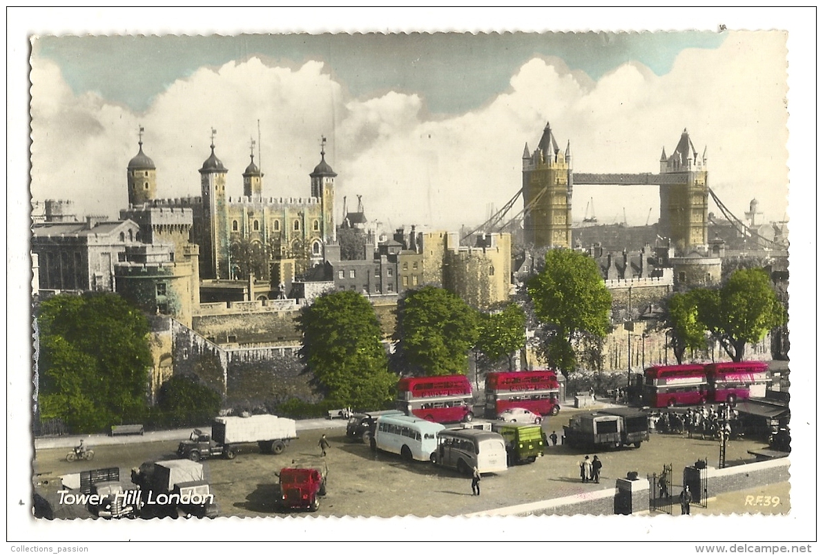 Cp, Bus-Autocar, Tower Hill (Londres - Angleterre) - Autobus & Pullman