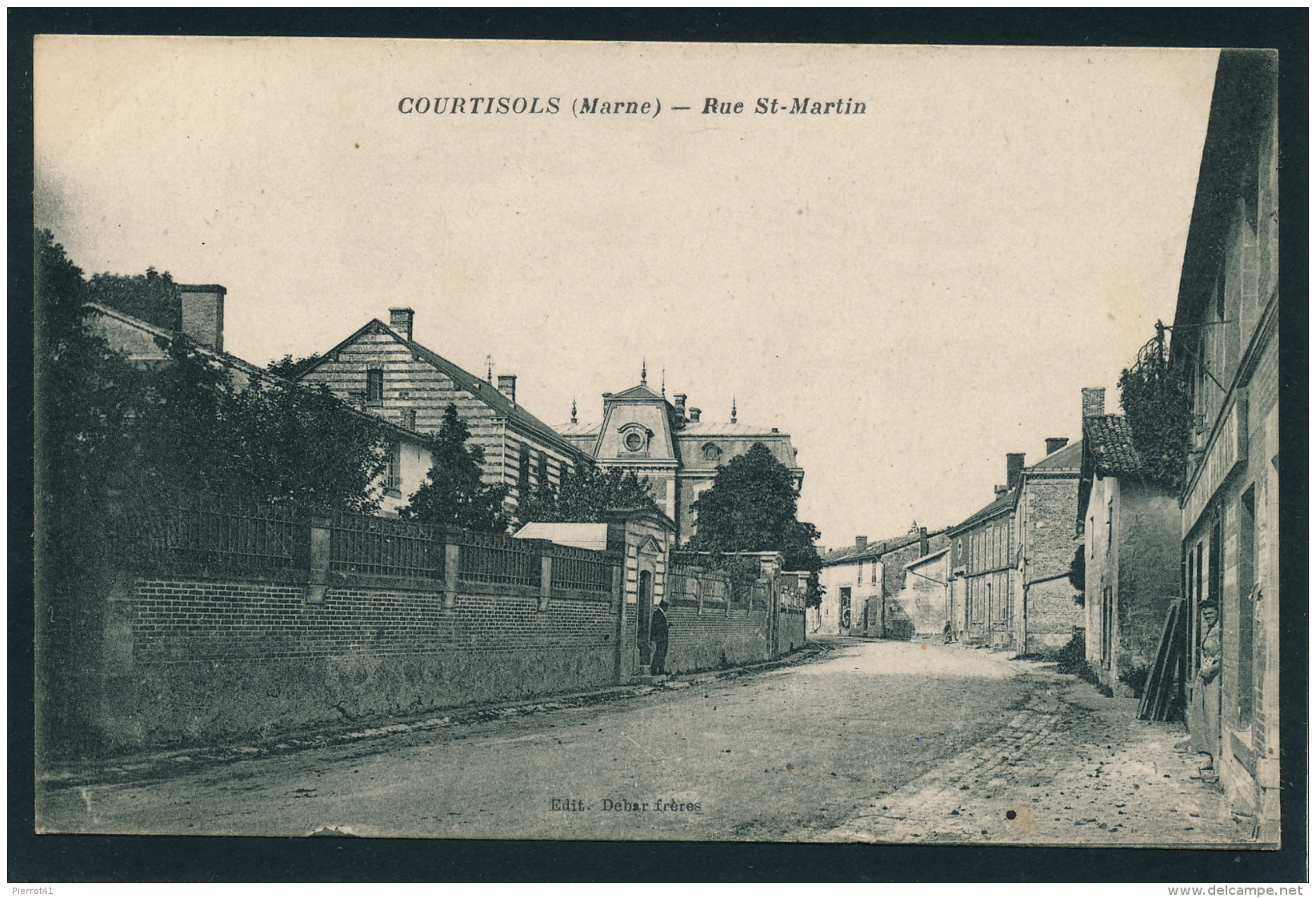 COURTISOLS - Rue Saint Martin - Courtisols