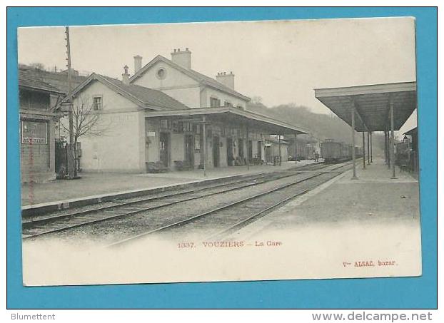 CPA 1337  - Chemin De Fer Train En Gare De VOUZIERS (détruite) 08 - Vouziers