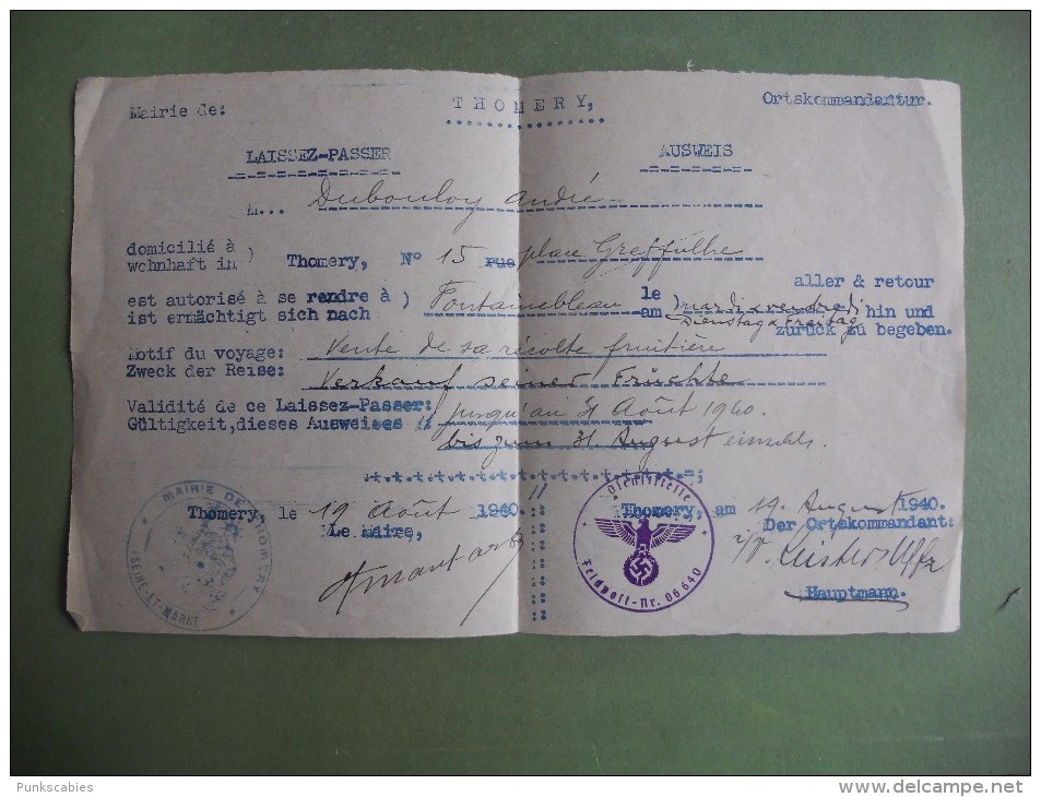 LAISSEZ PASSER AUSWEIS SEINE ET MARNE THOMERY A FONTAINEBLEAU VENTE DE RECOLTE FRUITIERE 1940 - Documents