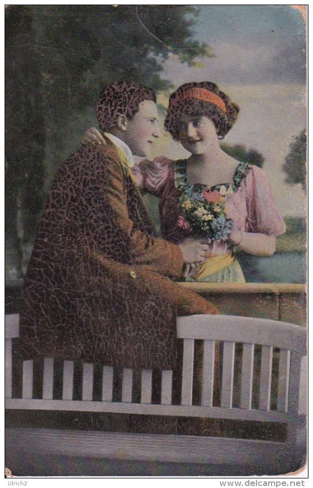 AK Liebespaar Mit Blumen - Ca. 1910 (23410) - Paare