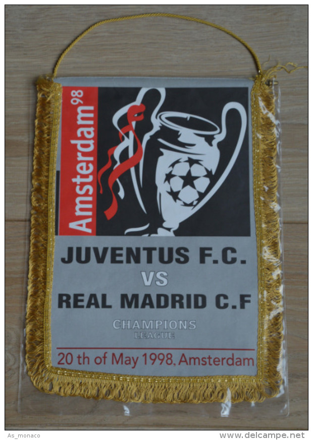 Pennant Vaantje Vaan Wimpel Fanion Large Juventus (Italy) V Real Madrid (Spain) UEFA CL Final Amsterdam Holland Champ... - Andere & Zonder Classificatie