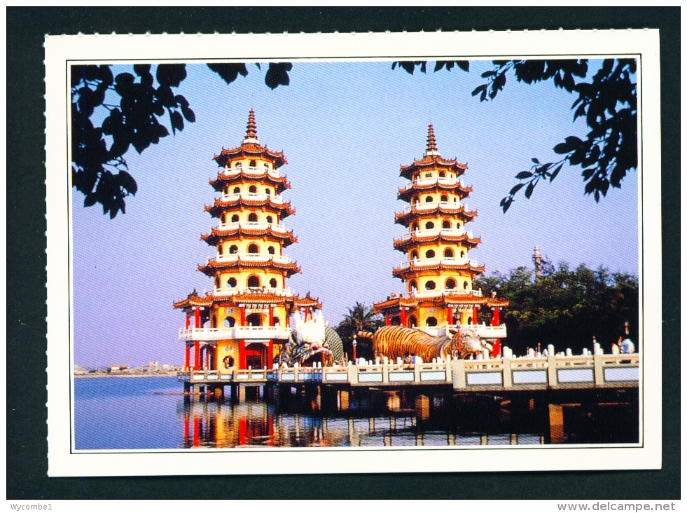 TAIWAN  -  Tsoying Lunghu Pagodas  Unused Postcard - Taiwan