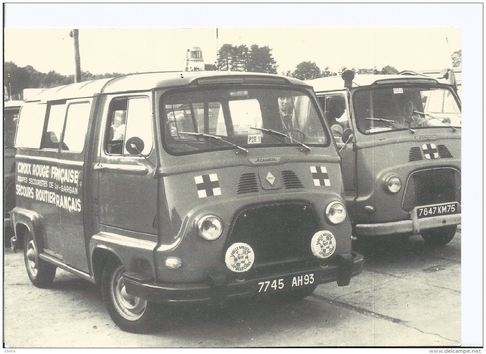 Croix Rouge Française - Livry Gargan, Premier Véhicule Secouriste Renault En 1960 - Voir Scan Recto Verso - Rotes Kreuz