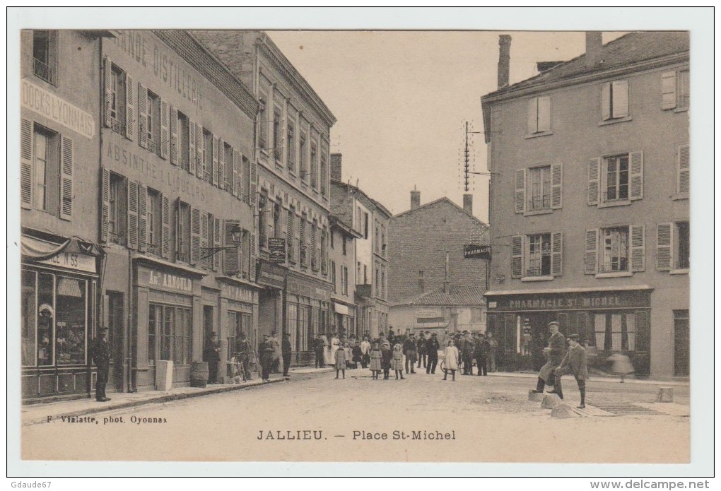 JALLIEU (38) - PLACE SAINT MICHEL - Jallieu