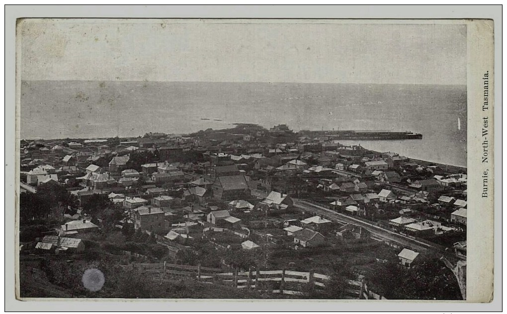 Australia, Tasmania (TAS), Burnie, View Of Township, Printed Postcard (FAULT) - Autres & Non Classés